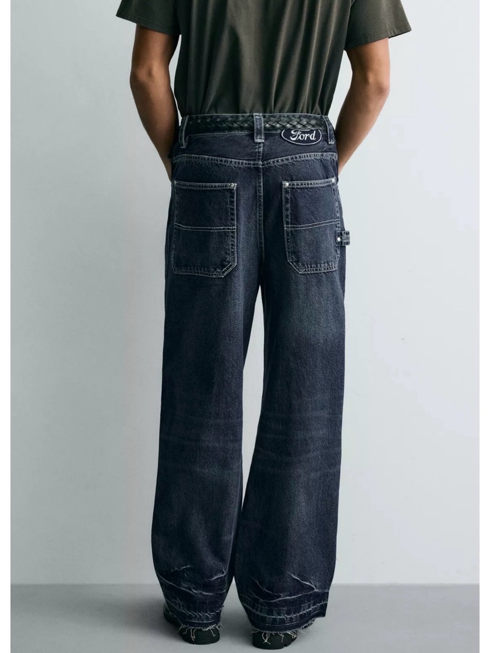 RELAXED FIT JEANS WITH FORD © PATCH